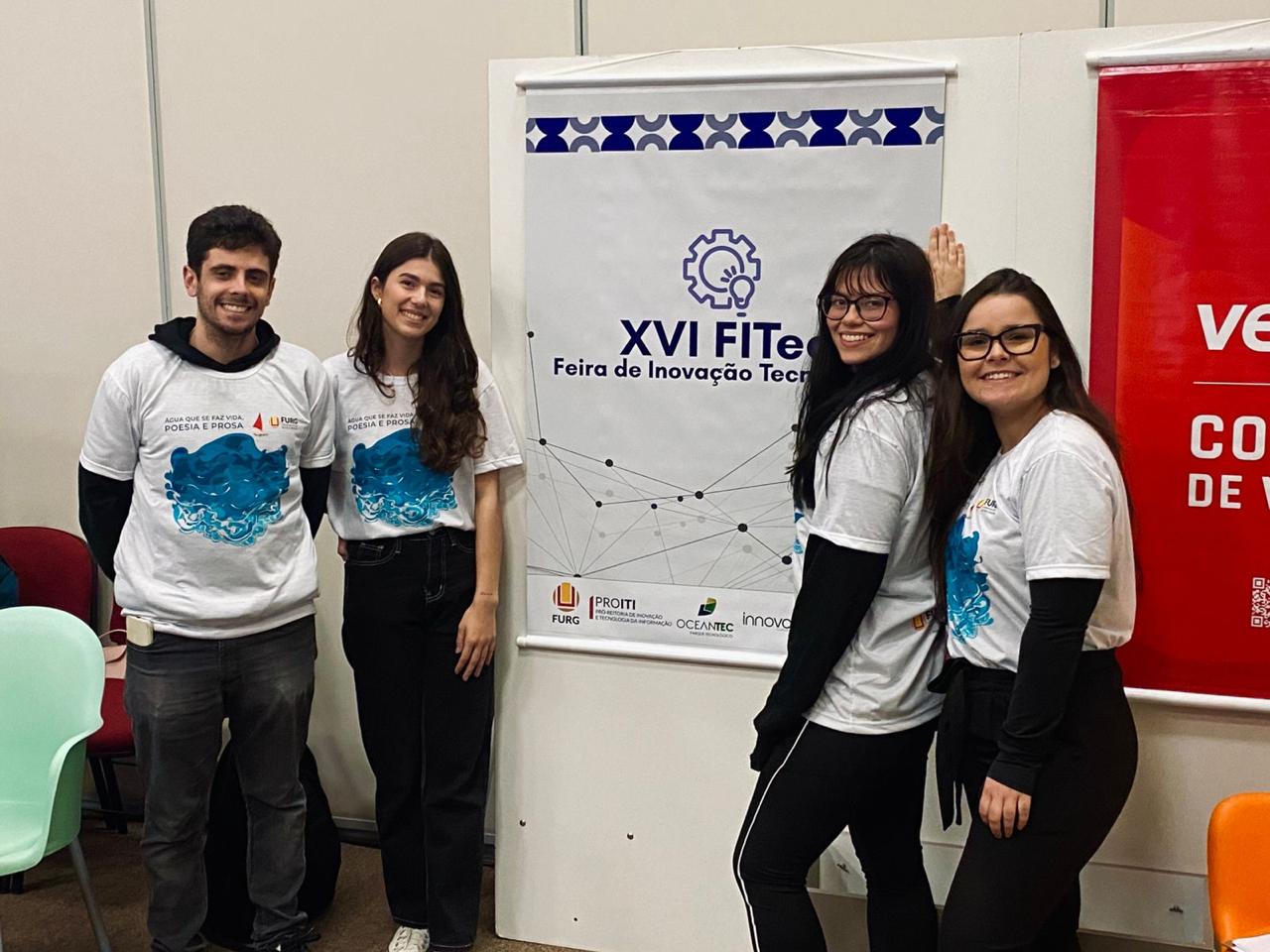 Participantes da 16ª Feira de Inovação Tecnológica