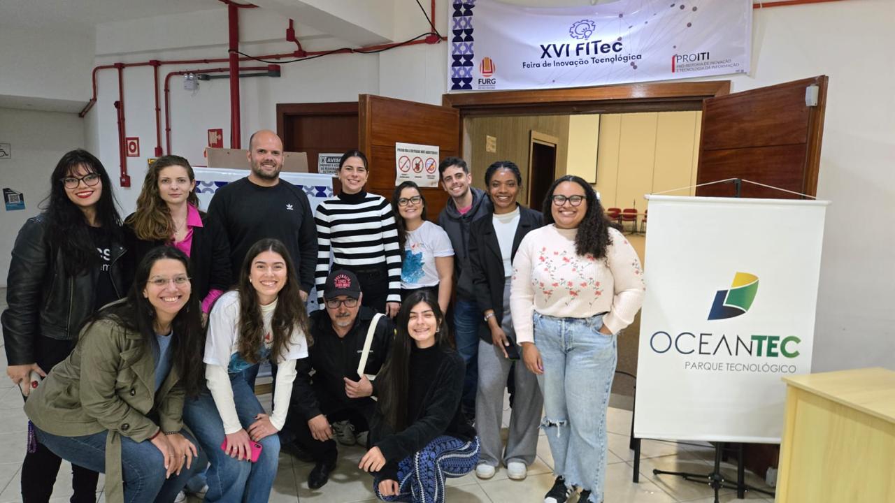Equipe e participantes da 16ª FITEC